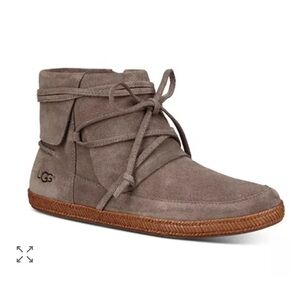 Ugg Reid Moccasin Booties Mushroom/ Taupe Brown Suede size 8